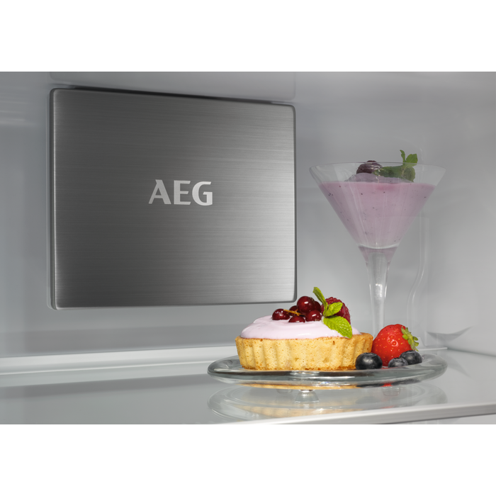 AEG - Integrerad kyl frys - TSC7G181DS