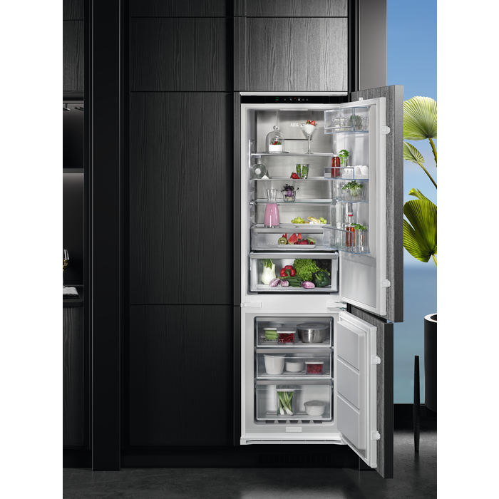 AEG - Integrerad kyl frys - TSC8M181DS