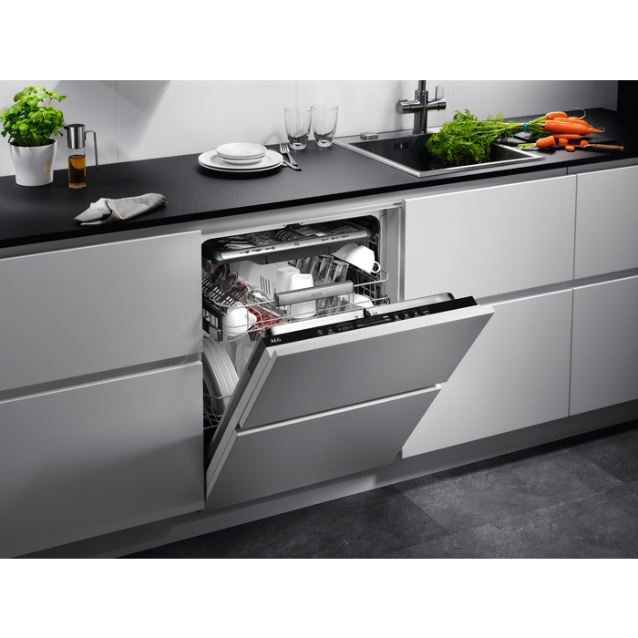 AEG - Integrerad diskmaskin 45-60 cm - FSE73768P