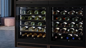 vinkyl med flaskor från AEG