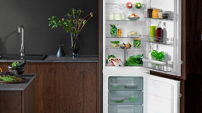 Kyl/frys med öppen dörr